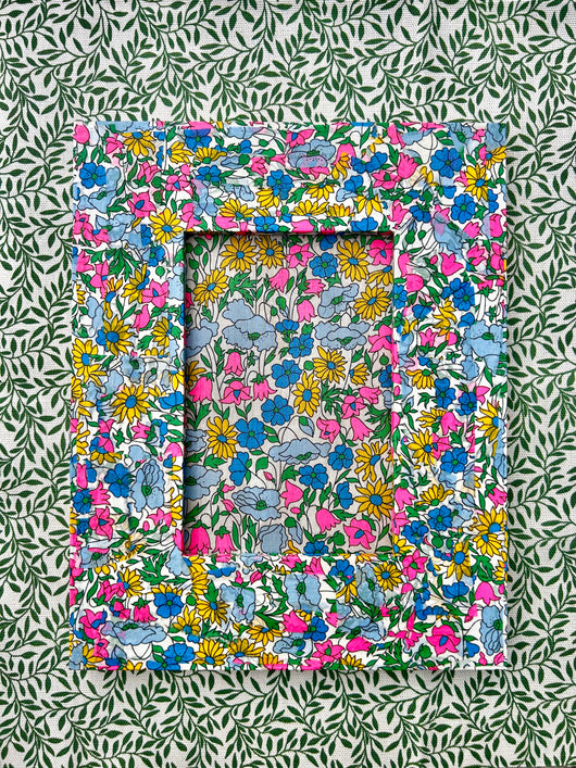 Poppy & Daisy neon frame 6x4