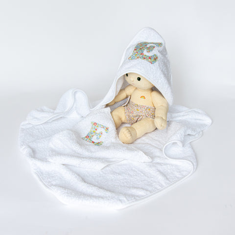 Hooded towel & face cloth gift set